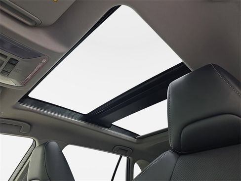 Certified 2025 Toyota RAV4 Limited w/ Advanced Technology Package image 27