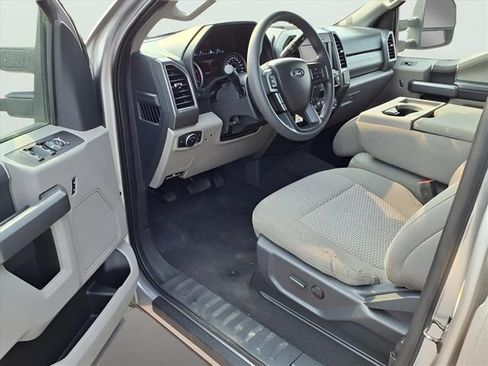 Used 2022 Ford F350 XLT image 11