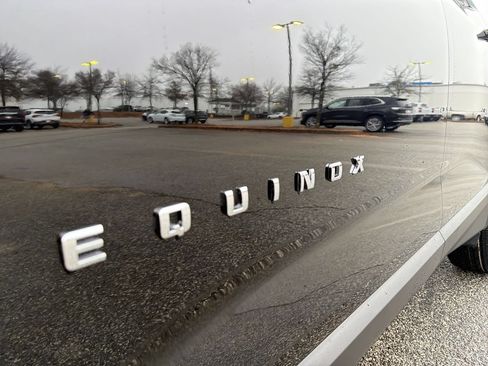 Used 2026 Chevrolet Equinox LT FWD image 27