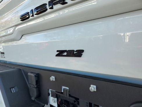 New 2026 GMC Sierra 1500 AT4 w/ Technology Package AWD/4WD image 10
