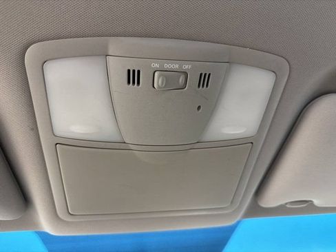 Used 2011 Nissan Altima 2.5 S FWD image 19