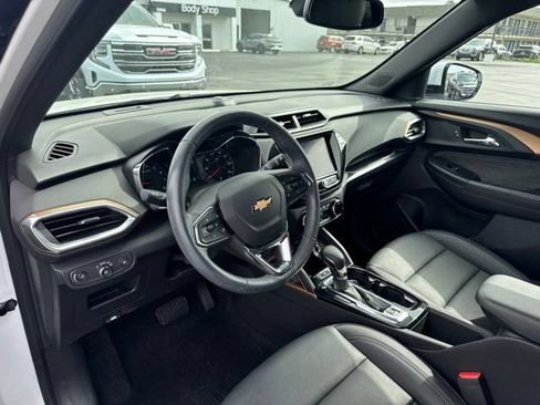 Used 2023 Chevrolet TrailBlazer ACTIV w/ Convenience Package FWD image 10