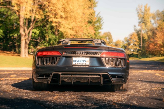 Used 2018 Audi R8 V10 plus AWD/4WD image 32