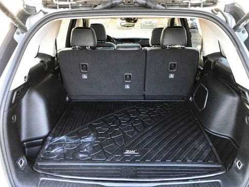 Used 2024 Jeep Grand Cherokee Limited w/ Black Appearance Package image 23