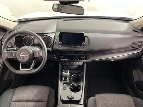 Used 2024 Nissan Rogue SV image 17