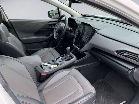 Used 2024 Subaru Crosstrek 2.5i Limited w/ Crosstrek Mirror Package AWD/4WD image 15