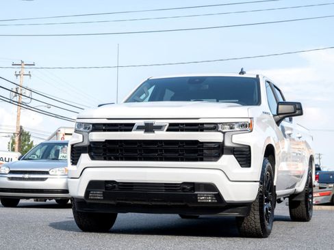 Used 2024 Chevrolet Silverado 1500 RST image 8