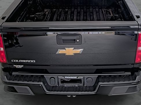 Used 2019 Chevrolet Colorado W/T w/ WT Convenience Package RWD image 12