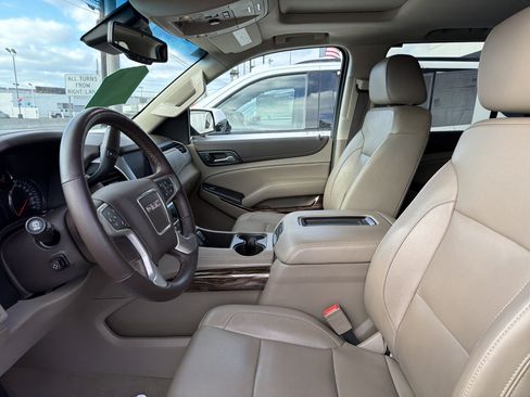 Used 2019 GMC Yukon SLT w/ HD Trailering Package image 9
