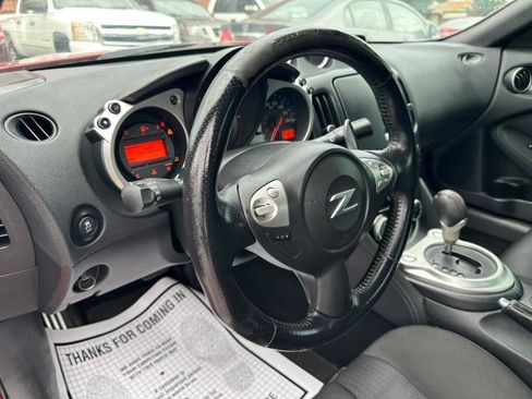 Used 2013 Nissan 370Z Coupe RWD image 13