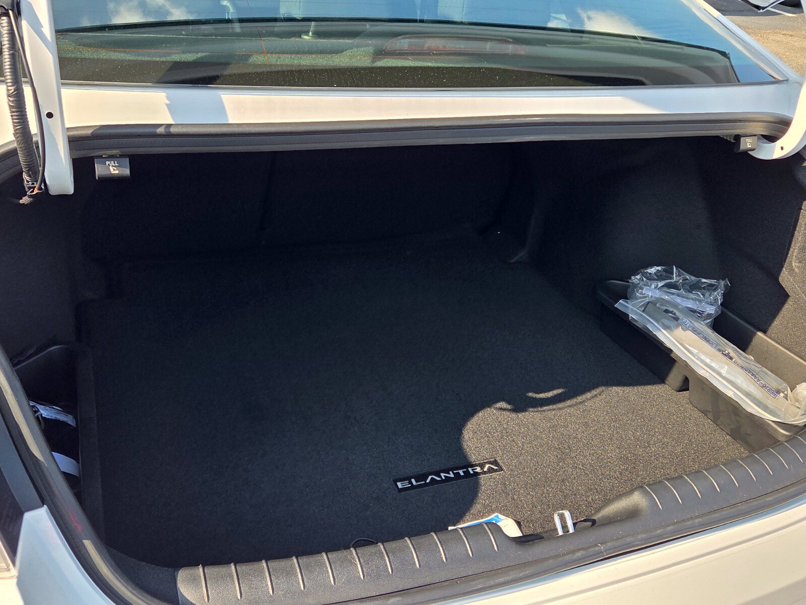 Certified 2026 Hyundai Elantra SEL Sport Premium w/ Cargo Package FWD image 11