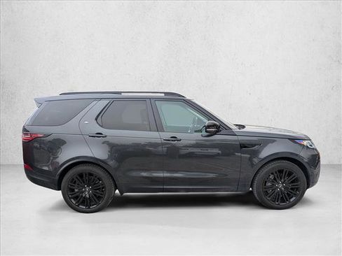Used 2019 Land Rover Discovery HSE image 4