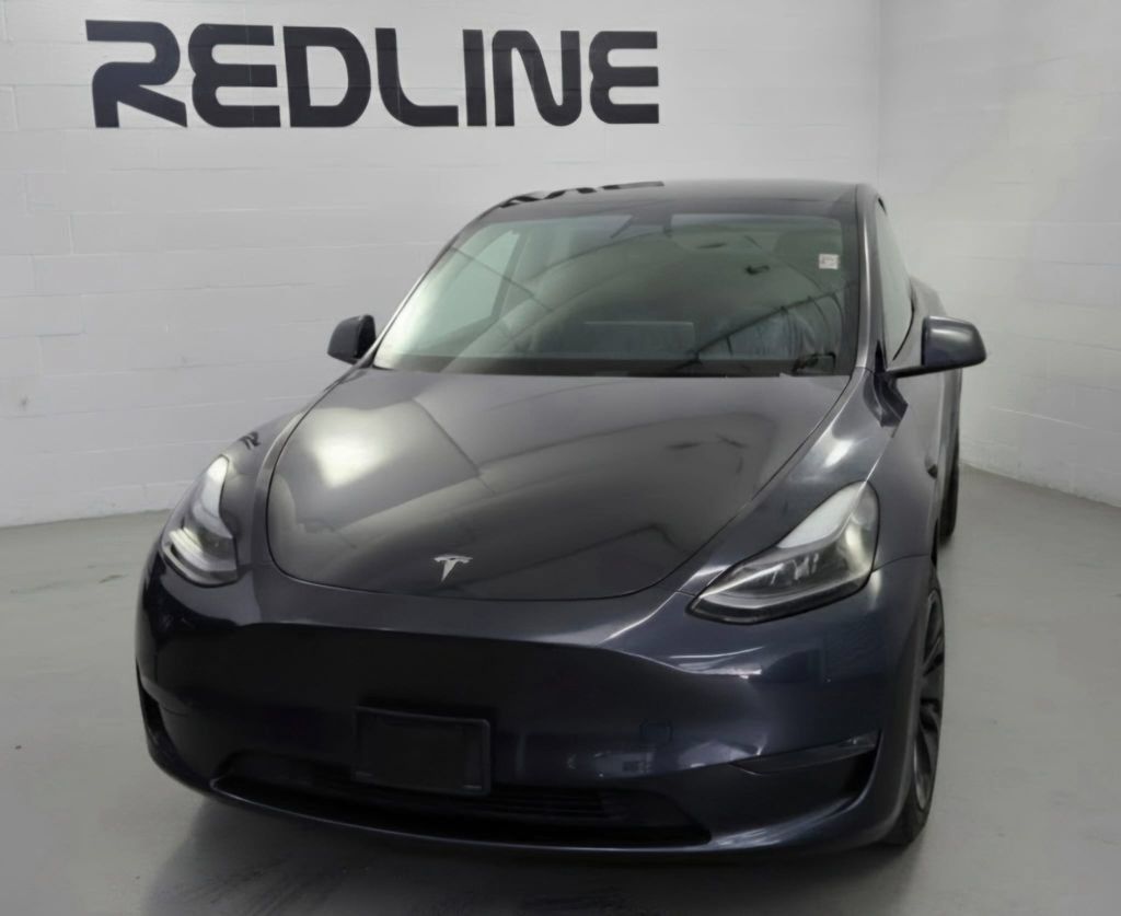 Used 2025 Tesla Model Y Long Range AWD/4WD image 3