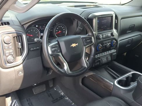 Used 2019 Chevrolet Silverado 1500 LTZ w/ LTZ Premium Package AWD/4WD image 2