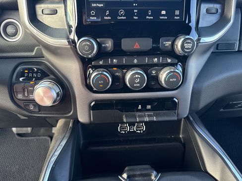 Used 2024 RAM 1500 Laramie image 26