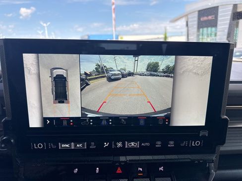 Used 2025 GMC Hummer EV 3X AWD/4WD image 20
