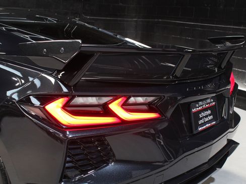 Used 2024 Chevrolet Corvette Stingray Coupe w/ Z51 Performance Package image 15