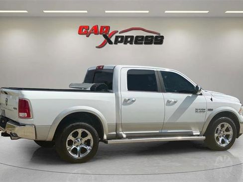Used 2014 RAM 1500 Laramie image 10