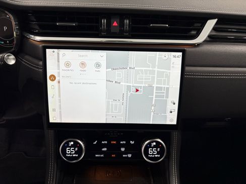 New 2026 Jaguar F-PACE R-Dynamic S image 19