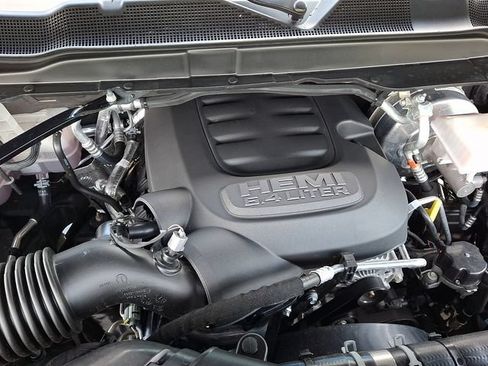 Used 2026 RAM 2500 Big Horn AWD/4WD image 28