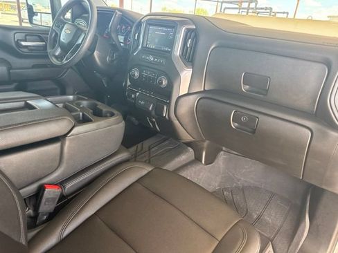 Used 2024 Chevrolet Silverado 2500 W/T w/ WT Convenience Package AWD/4WD image 11