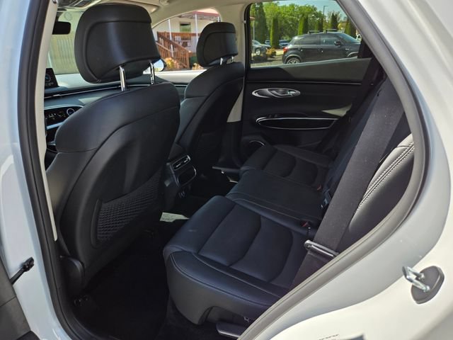 Used 2025 Genesis GV70 2.5T AWD/4WD image 11