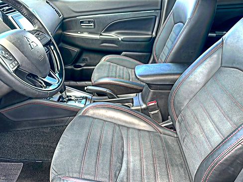 Used 2023 Mitsubishi Outlander Sport SE AWD/4WD image 13