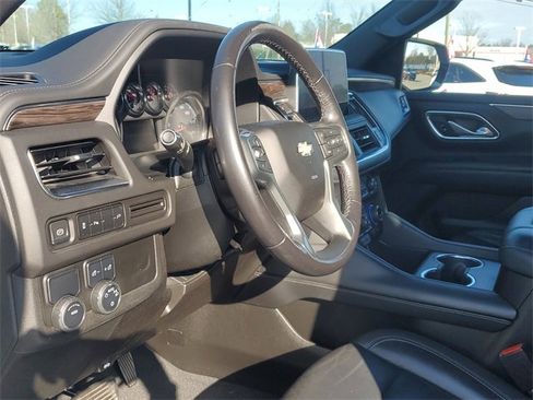 Used 2021 Chevrolet Suburban LT w/ Rear Media and Nav Package image 14