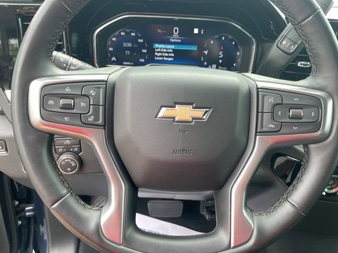Used 2023 Chevrolet Silverado 1500 LT AWD/4WD image 22