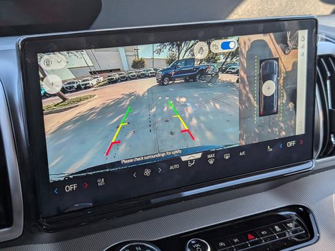 New 2025 Ford Expedition Active image 16