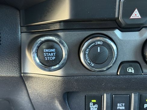 Certified 2023 Toyota Tacoma TRD Off-Road w/ Technology Package image 26