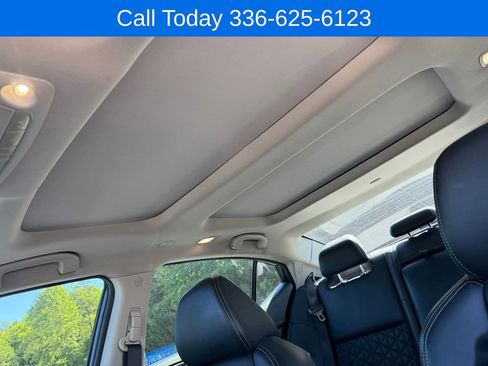 Used 2017 Nissan Maxima Platinum FWD image 25