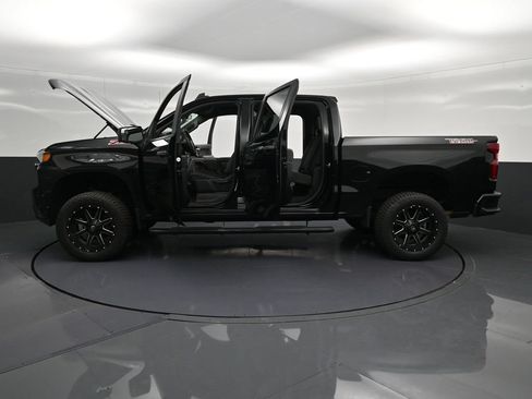 Used 2020 Chevrolet Silverado 1500 Custom Trail Boss w/ Custom Convenience Package AWD/4WD image 37