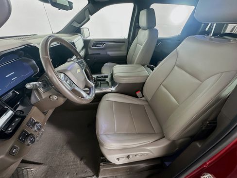 Used 2023 Chevrolet Silverado 1500 LTZ image 13