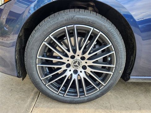 New 2025 Mercedes-Benz C 300 4MATIC Sedan image 16