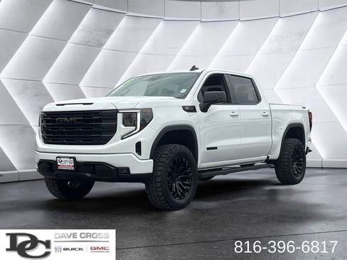 Used 2022 GMC Sierra 1500 Elevation image 1