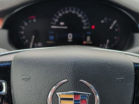 Used 2015 Cadillac XTS Luxury FWD image 11