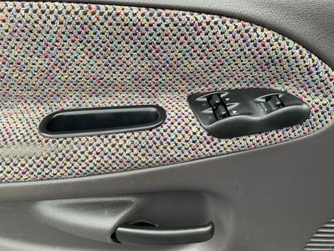 Used 1998 Dodge Ram 1500 Truck Quad Cab 6.5-ft. Bed 4WD image 22