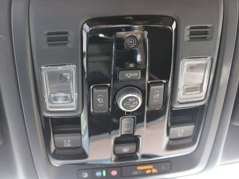 New 2026 Chevrolet Suburban High Country image 59