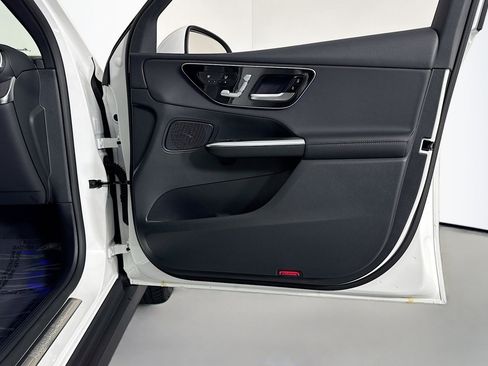 New 2026 Mercedes-Benz GLC 300 image 23