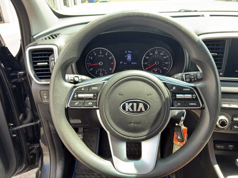 Used 2022 Kia Sportage LX AWD/4WD image 22