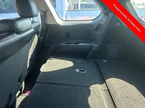 Used 2020 Nissan Pathfinder SL FWD image 11