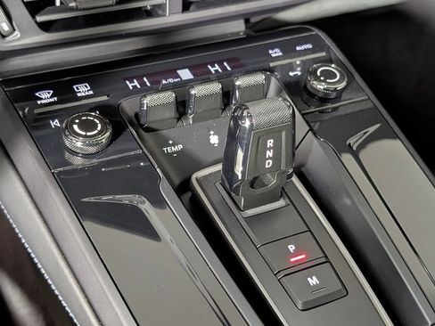 Certified 2025 Porsche 911 Carrera GTS image 31