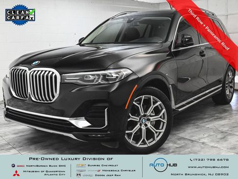 Used 2022 BMW X7 xDrive40i w/ Parking Assistance Package AWD/4WD image 1