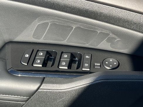 Used 2023 Kia Sportage EX image 17