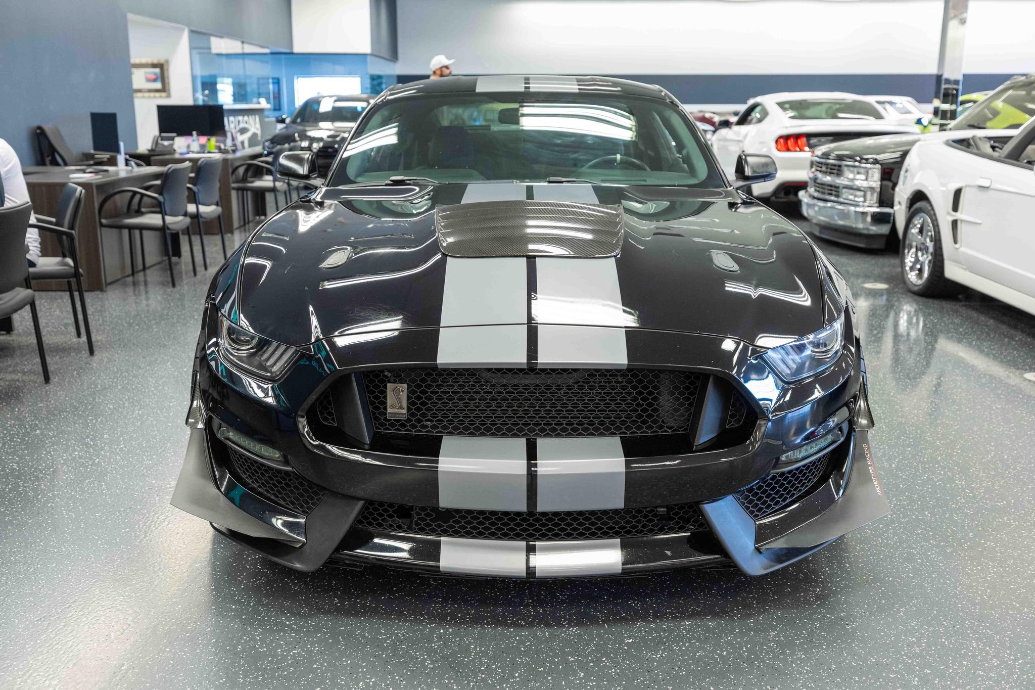 Used 2017 Ford Mustang Shelby GT350 RWD image 2