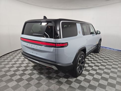 Used 2024 Rivian R1S Adventure AWD/4WD image 5