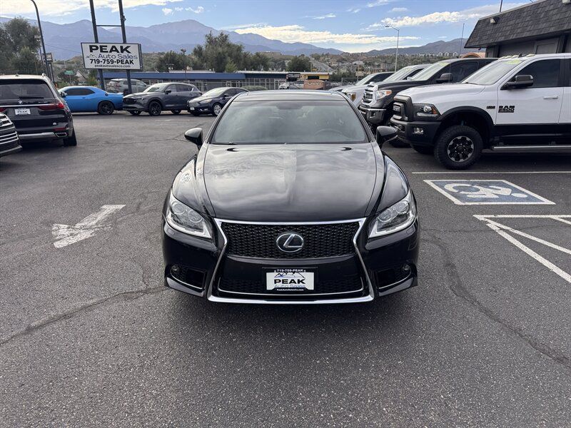 Used 2017 Lexus LS 460 AWD image 2