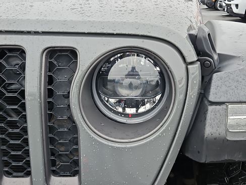 Used 2023 Jeep Gladiator Rubicon w/ LED Lighting Group image 13