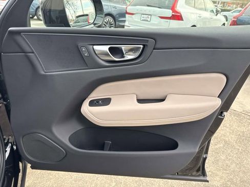 New 2026 Volvo XC60 B5 Plus image 17